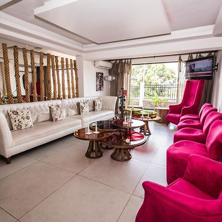 The Swiss Hotel Freetown Bagian luar foto