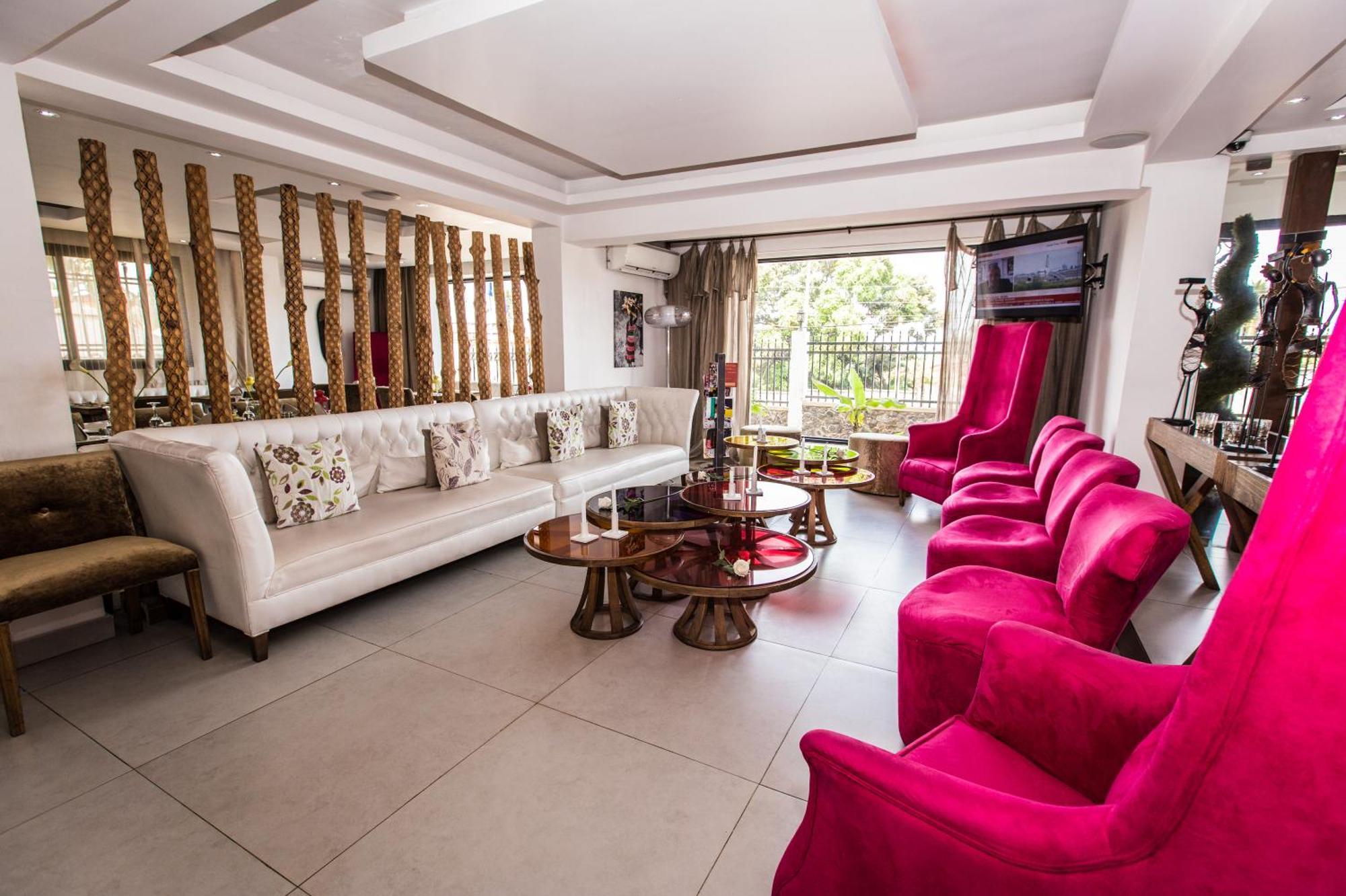 The Swiss Hotel Freetown Bagian luar foto