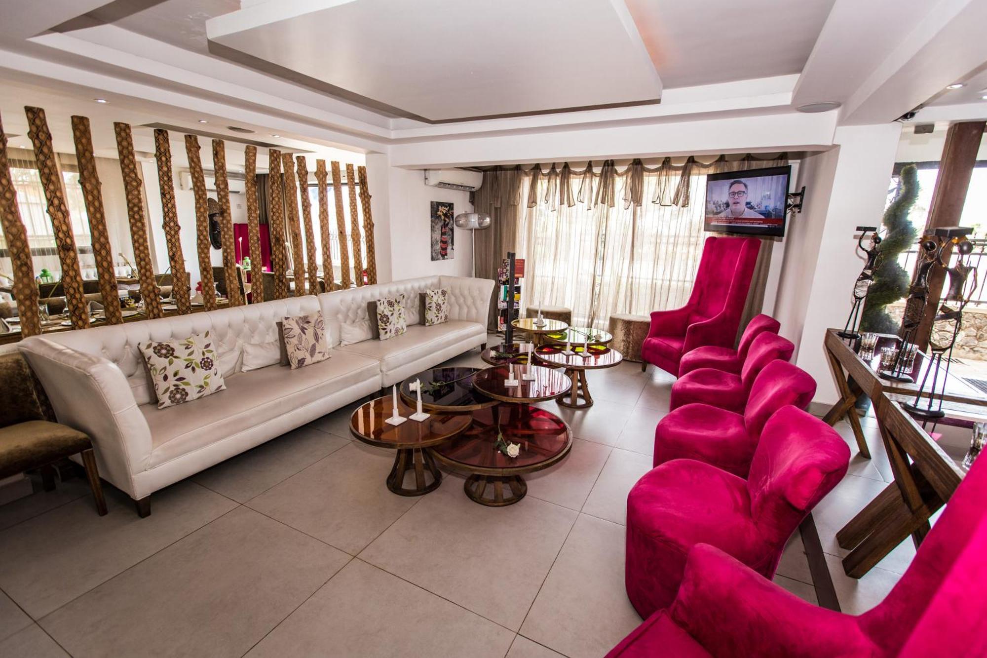 The Swiss Hotel Freetown Bagian luar foto
