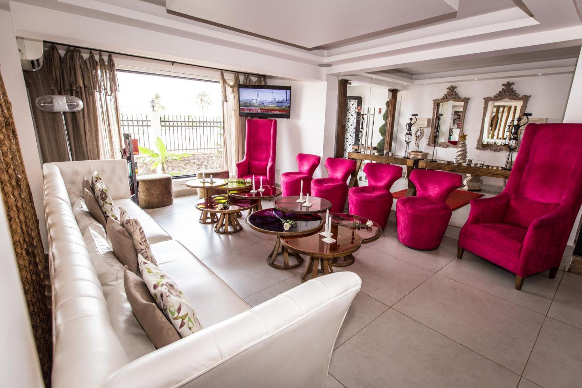 The Swiss Hotel Freetown Bagian luar foto