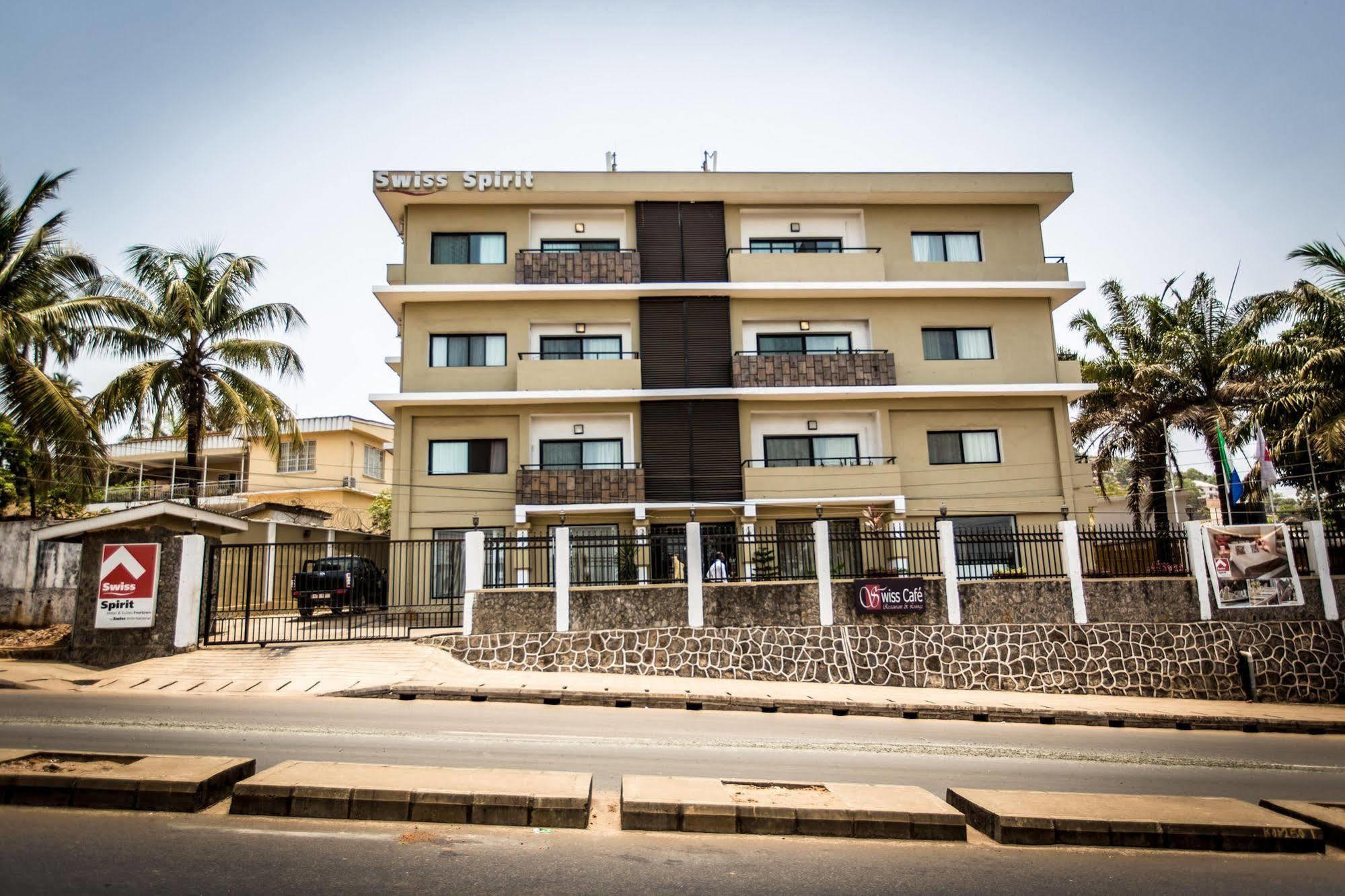 The Swiss Hotel Freetown Bagian luar foto